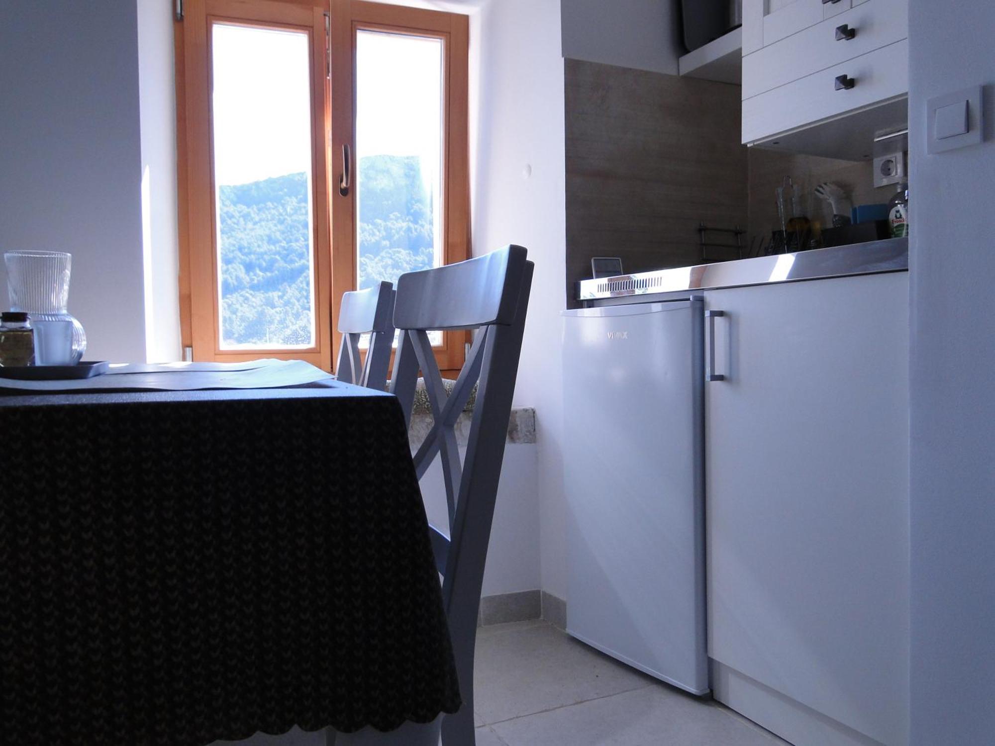 Heritage Apartments Kyra & Fox In Pitve, Hvar エクステリア 写真