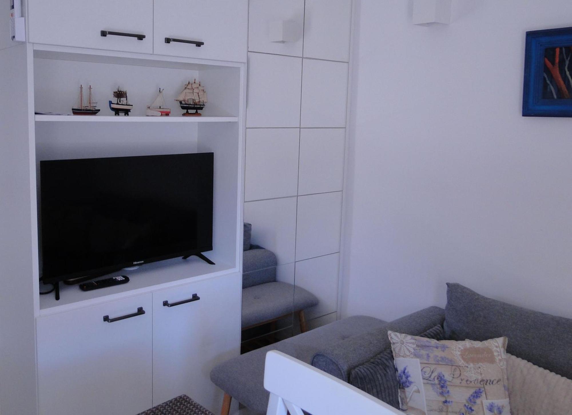 Heritage Apartments Kyra & Fox In Pitve, Hvar エクステリア 写真