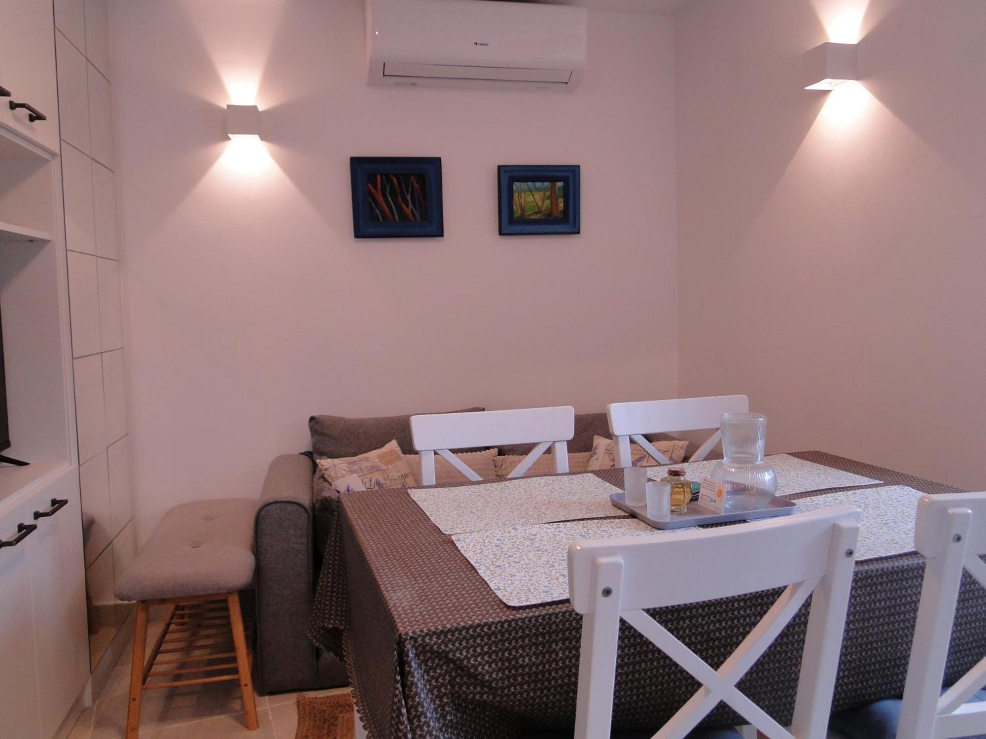 Heritage Apartments Kyra & Fox In Pitve, Hvar エクステリア 写真
