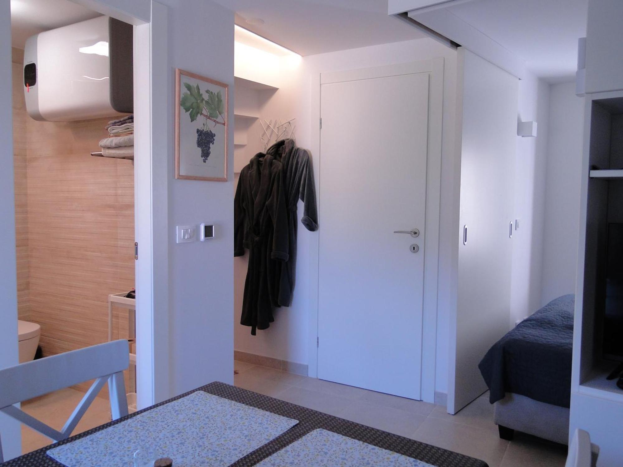 Heritage Apartments Kyra & Fox In Pitve, Hvar エクステリア 写真