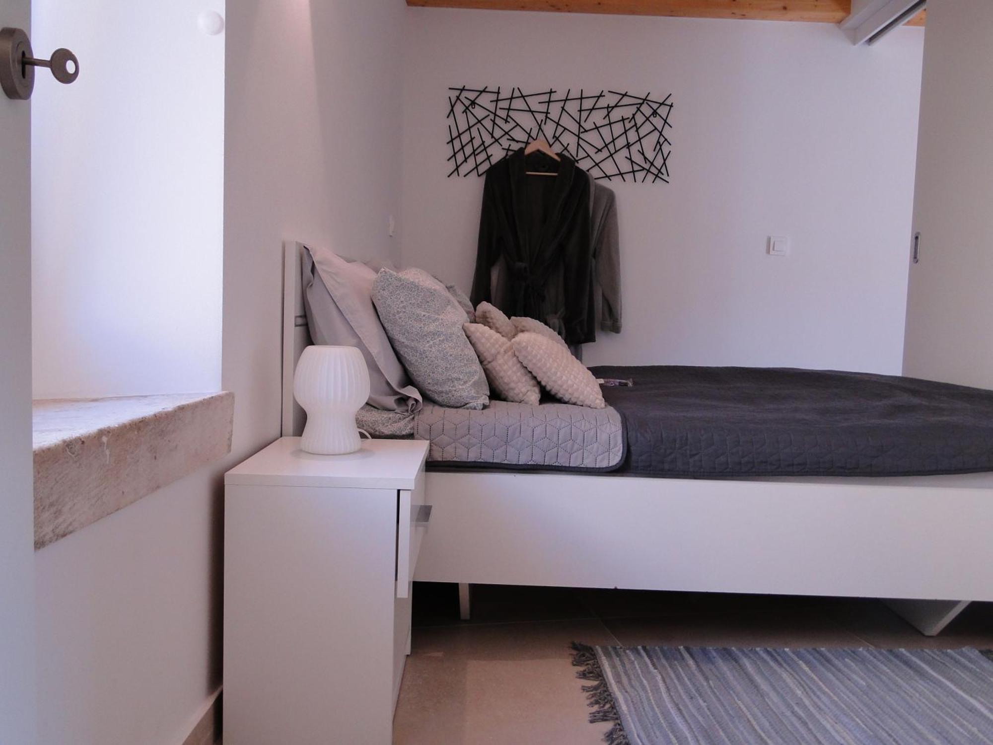 Heritage Apartments Kyra & Fox In Pitve, Hvar エクステリア 写真